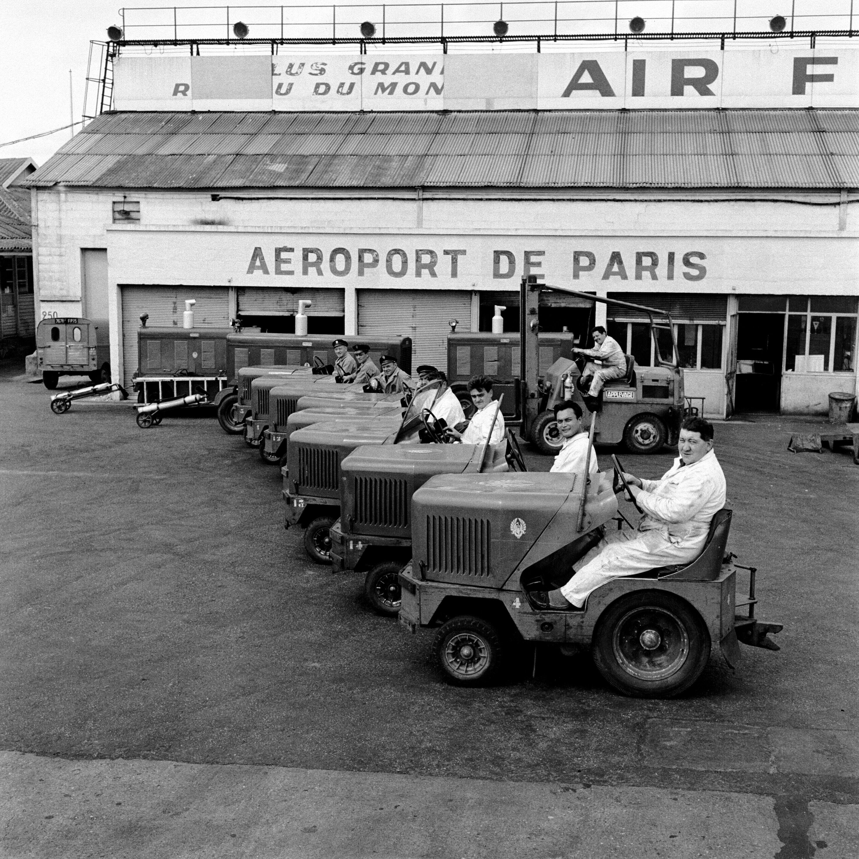 Paris-Le Bourget airport in 1945 (©Groupe ADP)