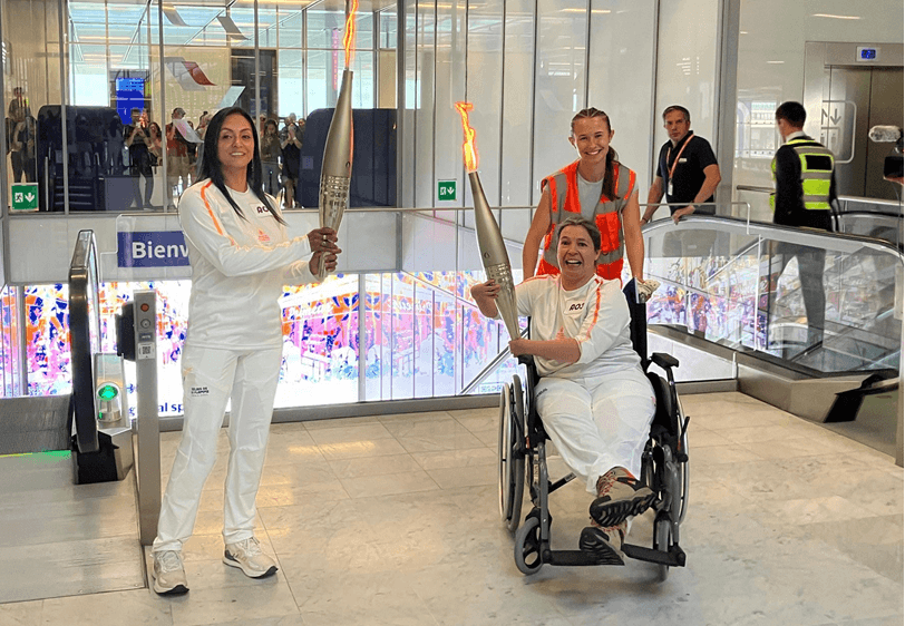 Arrival of the Olympic flame at Paris-Orly Airport (©M. André, C. Echandia, Groupe ADP)