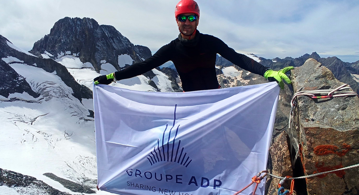 Nicolas gravit les 5 000 m du Mont Blanc malgré les défis