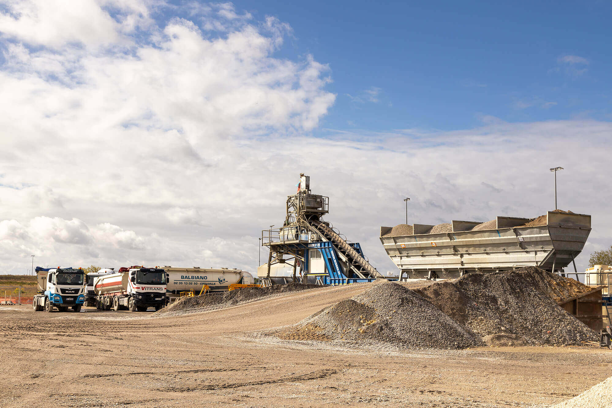 One major worksite, with several projects carried out simultaneously