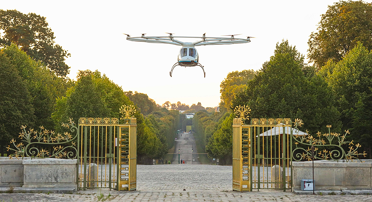 1ère mondiale : un eVTOL décolle des jardins du Château de Versailles