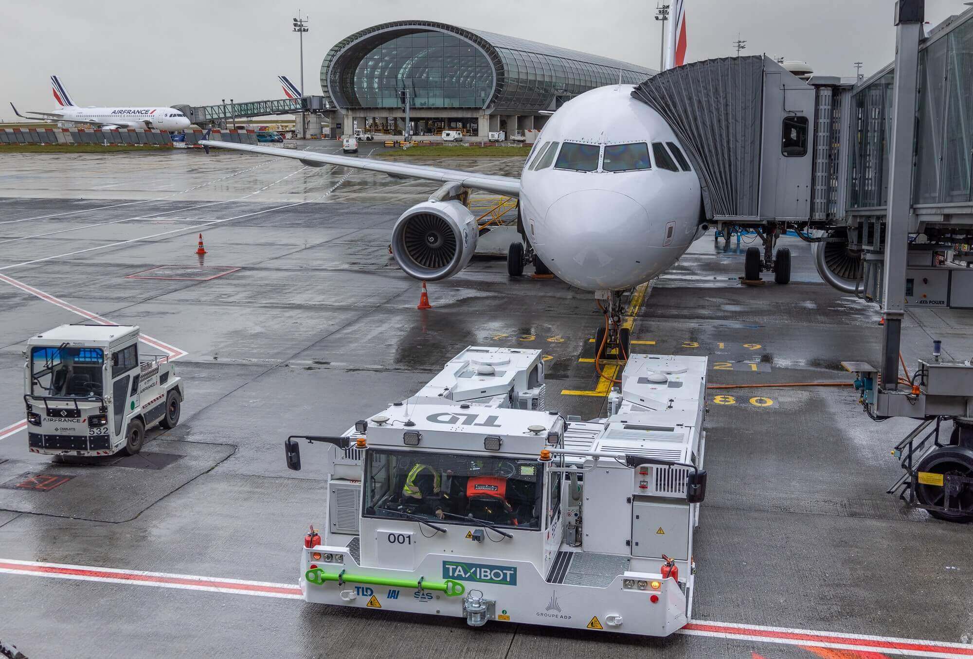 TaxiBot solution at Paris-Charles de Gaulle