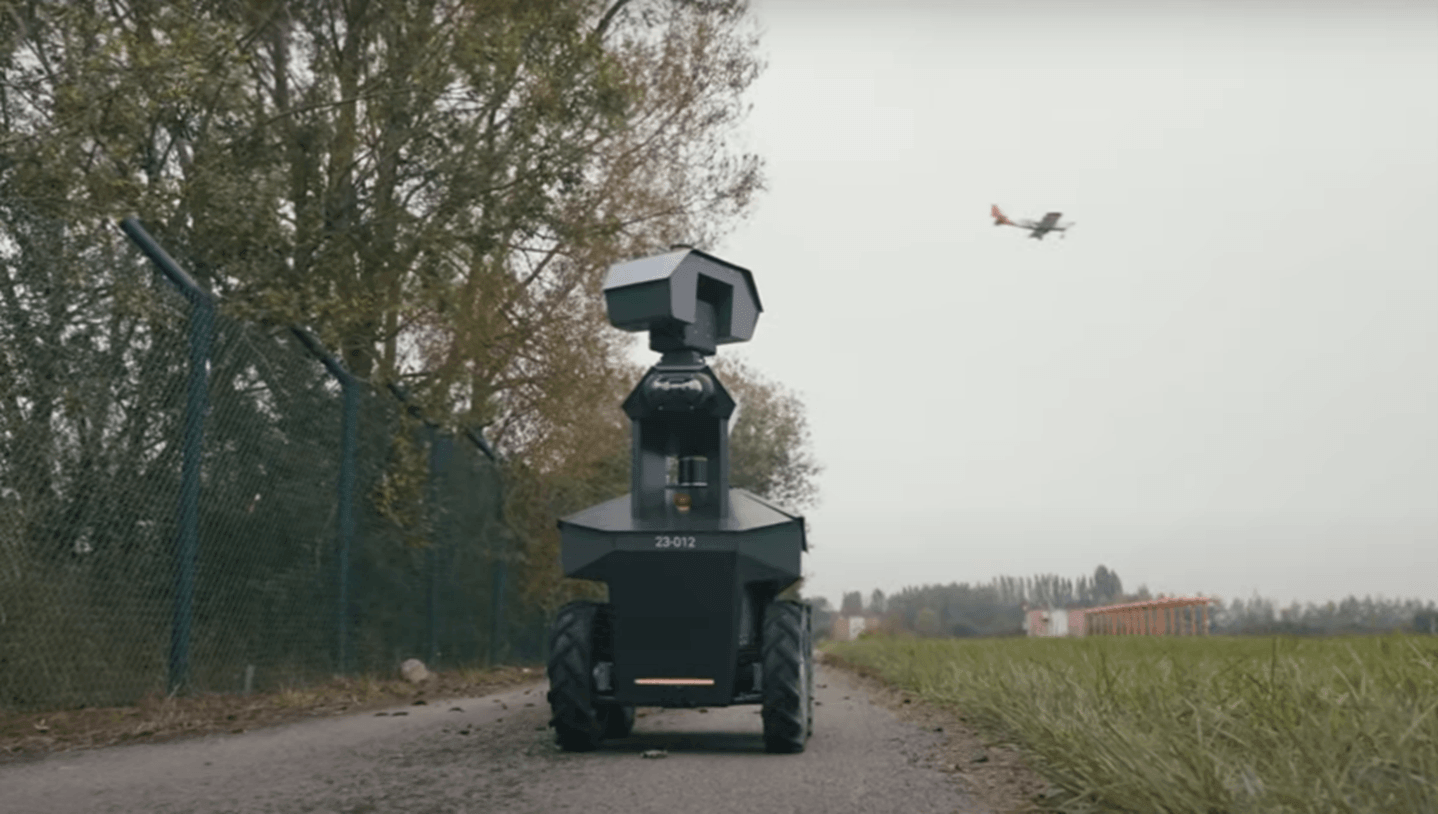 GR100 patrol robot