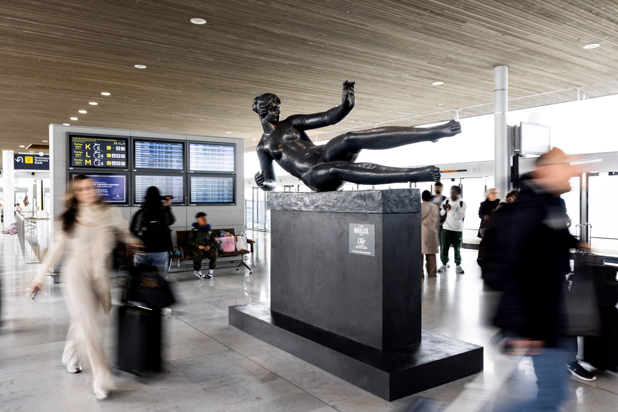 “L’Air” sculpture by Aristide Maillol at Paris-Charles de Gaulle